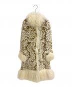 CHANELシャネル）の古着「リーフ柄ファー付ムートンコート　P35958C00090」｜ベージュ
