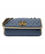 CHANELシャネル）の古着「2.55 チェーンショルダーバッグ」｜スカイブルー