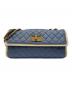 CHANEL（シャネル）の古着「2.55 チェーンショルダーバッグ」｜スカイブルー