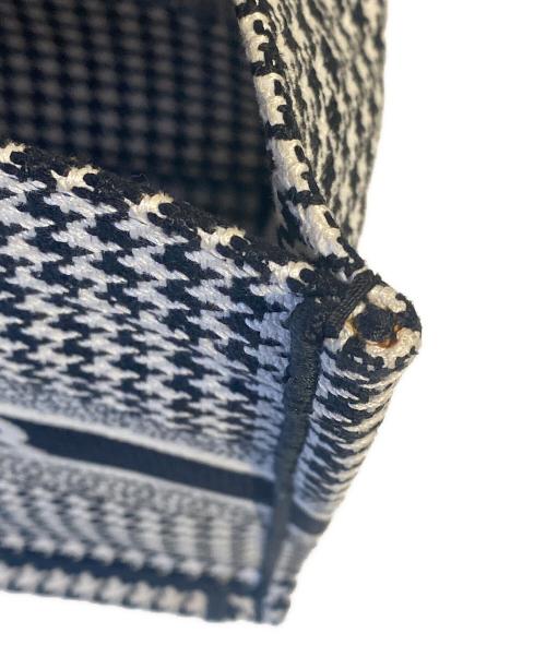 Christian Dior（クリスチャン ディオール）Christian Dior (クリスチャン ディオール) ブックトート ミディアム ブラック サイズ:ミディアムの古着・服飾アイテム