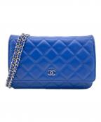 CHANELシャネル）の古着「マトラッセ チェーンウォレット ショルダーバッグ」｜ブルー