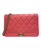 CHANELシャネル）の古着「チェーンウォレット」｜ピンク×ゴールド金具