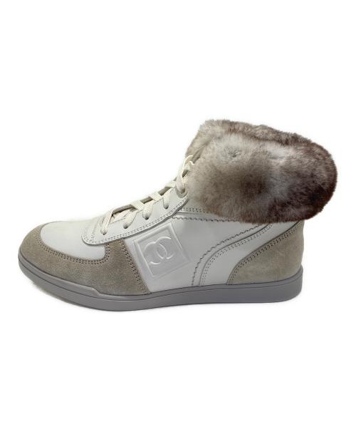 CHANEL（シャネル）CHANEL (シャネル) ミンクファースニーカー G26635 ホワイト×グレー サイズ:37の古着・服飾アイテム