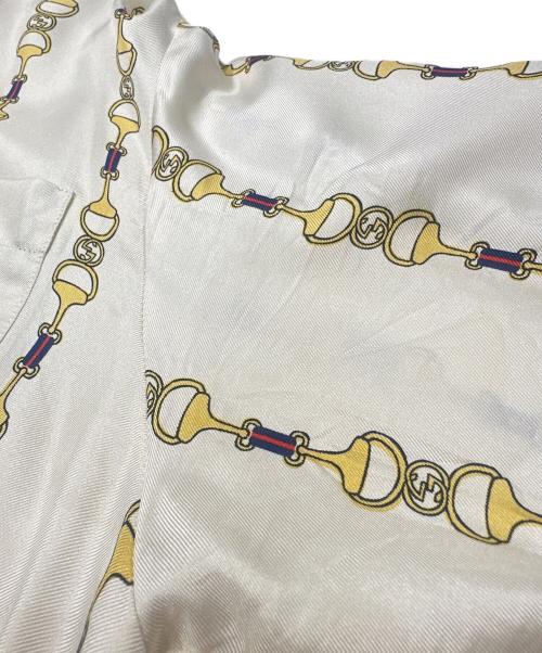 GUCCI（グッチ）GUCCI (グッチ) 23FW チェーンシルクシャツ クリーム サイズ:44の古着・服飾アイテム