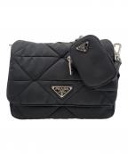 PRADAプラダ）の古着「パデッドRe-Nylonショルダーバッグ」｜ブラック