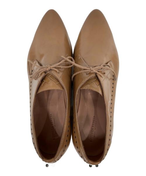 BOTTEGA VENETA（ボッテガベネタ）BOTTEGA VENETA (ボッテガベネタ) プレーントゥハトメドレスシューズ キャメル サイズ:42の古着・服飾アイテム