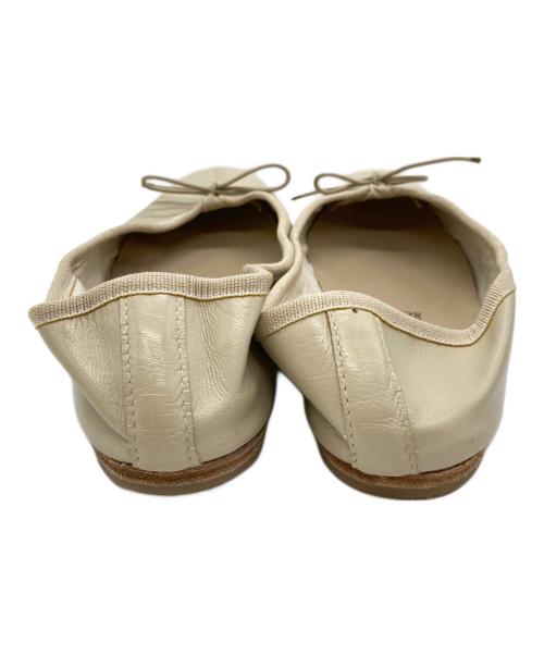 PORSELLI（ポルセリ）PORSELLI (ポルセリ) フラットパンプス ベージュ サイズ:37の古着・服飾アイテム