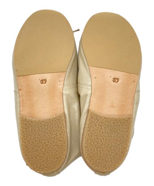 PORSELLI（ポルセリ）PORSELLI (ポルセリ) フラットパンプス ベージュ サイズ:37の古着・服飾アイテム