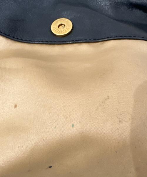 CHANEL（シャネル）CHANEL (シャネル) チェーンショルダーバッグ ブラックの古着・服飾アイテム