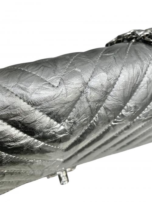 CHANEL（シャネル）CHANEL (シャネル) シェブロン 25 シルバー×シルバー金具 サイズ:-の古着・服飾アイテム