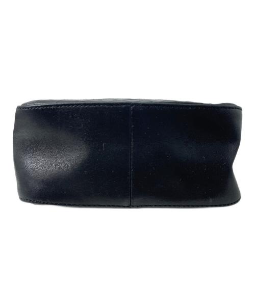 CHANEL（シャネル）CHANEL (シャネル) レザーカメリアポーチ ブラックの古着・服飾アイテム