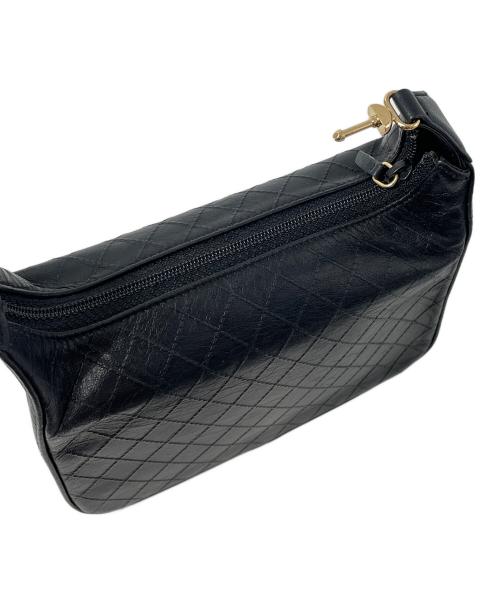 CHANEL（シャネル）CHANEL (シャネル) レザーカメリアポーチ ブラックの古着・服飾アイテム