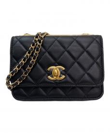 CHANELシャネル）の古着「チェーンウォレット」｜ブラック