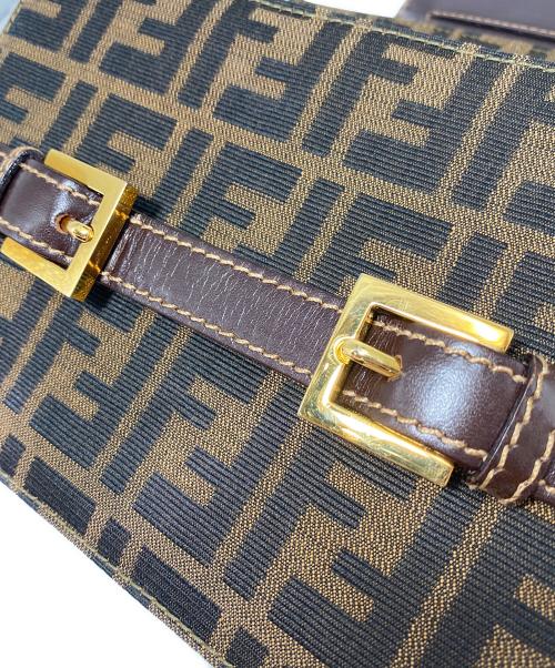 FENDI（フェンディ）FENDI (フェンディ) ミニショルダーバッグ ブラウンの古着・服飾アイテム