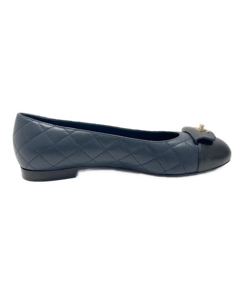 CHANEL（シャネル）CHANEL (シャネル) フラットパンプス G38226 ネイビー サイズ:36 1/2Cの古着・服飾アイテム