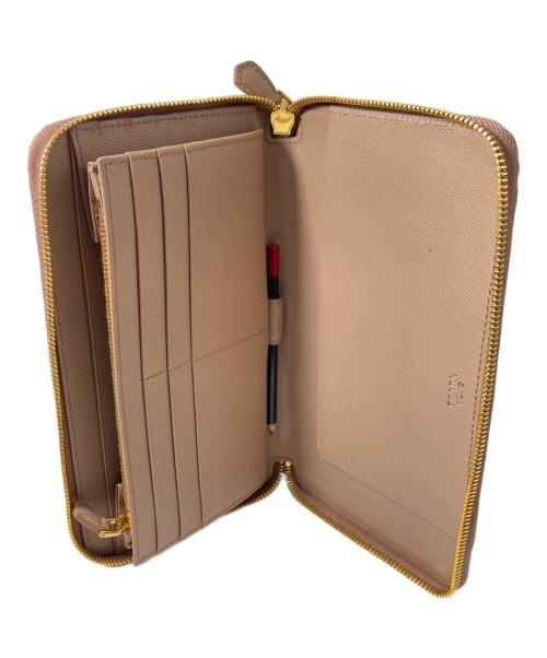 PRADA（プラダ）PRADA (プラダ) ラウンドファスナー長財布 ベージュの古着・服飾アイテム