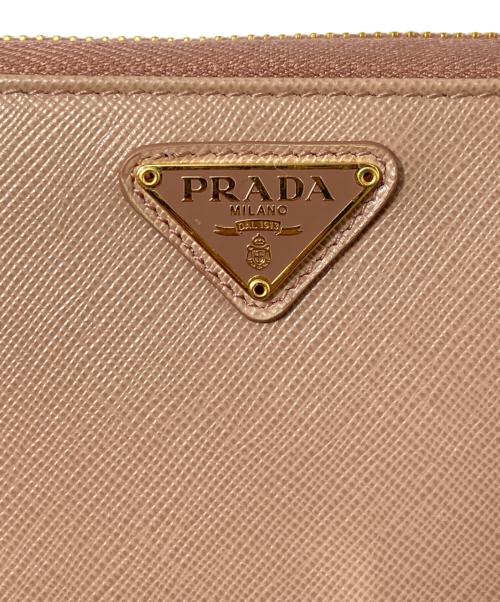 PRADA（プラダ）PRADA (プラダ) ラウンドファスナー長財布 ベージュの古着・服飾アイテム