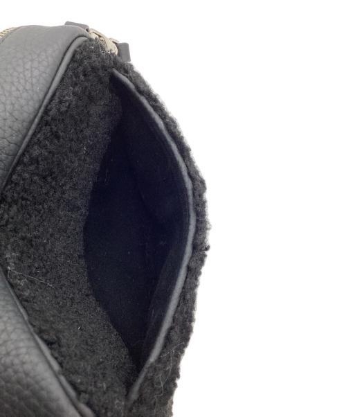 VASIC（ヴァジック）VASIC (ヴァジック) ボアショルダーバッグ ブラックの古着・服飾アイテム