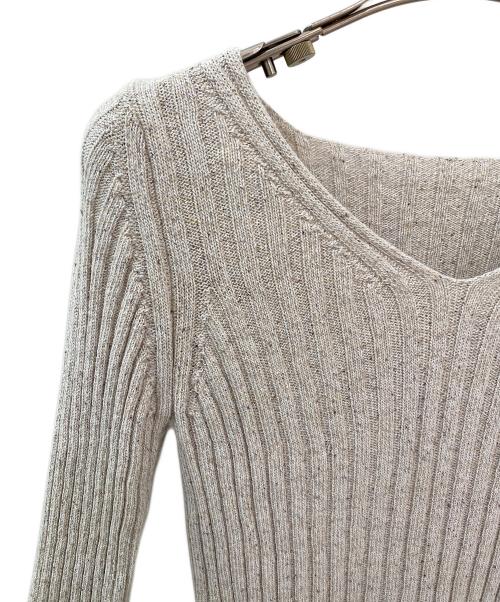 AURALEE（オーラリー）AURALEE (オーラリー) SILK COTTON MELANGE RIB KNIT V-NECK P/O ベージュ サイズ:1の古着・服飾アイテム