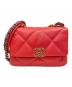 CHANEL（シャネル）の古着「CHANEL 19 ハンドバッグ」｜ピンク