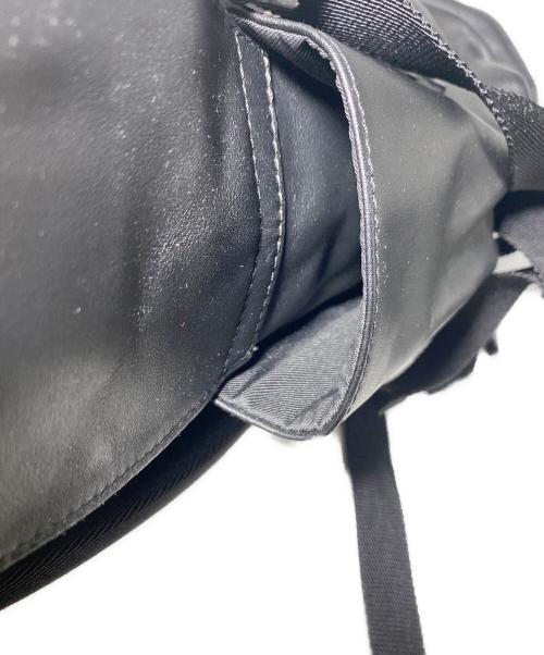 JIMMY CHOO（ジミーチュウ）JIMMY CHOO (ジミーチュウ) リュック ブラックの古着・服飾アイテム