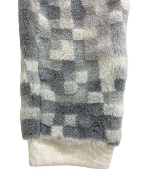 LOUIS VUITTON（ルイ ヴィトン）LOUIS VUITTON (ルイ ヴィトン) ダモフラージュフリースパンツ　1AGJQ4 ライトグレー サイズ:Mの古着・服飾アイテム