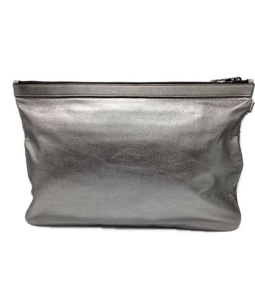 JIMMY CHOO（ジミーチュウ）JIMMY CHOO (ジミーチュウ) クラッチバッグ シルバーの古着・服飾アイテム