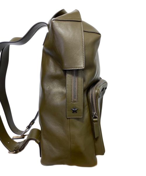 JIMMY CHOO（ジミーチュウ）JIMMY CHOO (ジミーチュウ) リュック オリーブ サイズ:-の古着・服飾アイテム