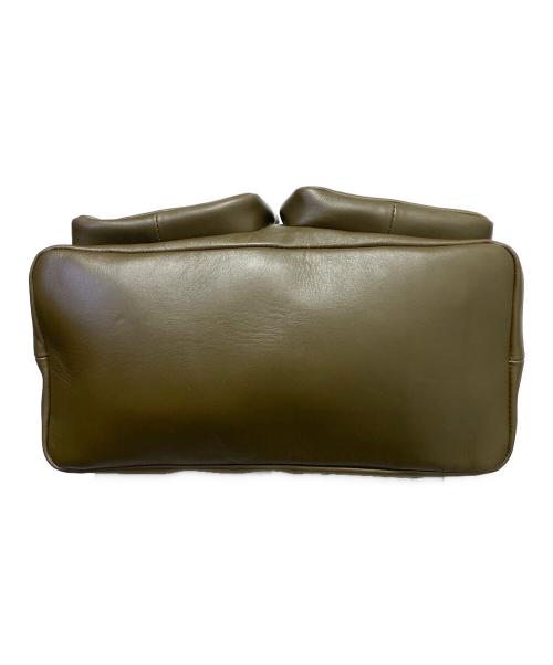 JIMMY CHOO（ジミーチュウ）JIMMY CHOO (ジミーチュウ) リュック オリーブ サイズ:-の古着・服飾アイテム