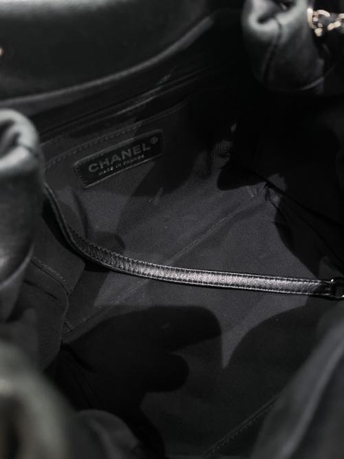 CHANEL（シャネル）CHANEL (シャネル) マトラッセ チェーンショルダーバッグ  ブラックの古着・服飾アイテム