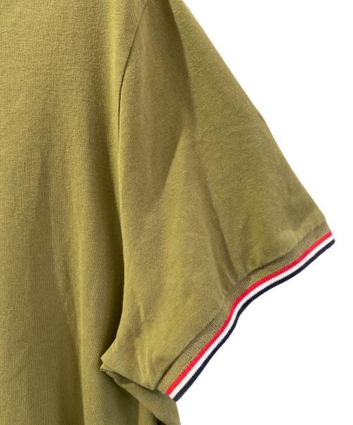 MONCLER（モンクレール）MONCLER (モンクレール) VネックTシャツ オリーブ サイズ:XLの古着・服飾アイテム
