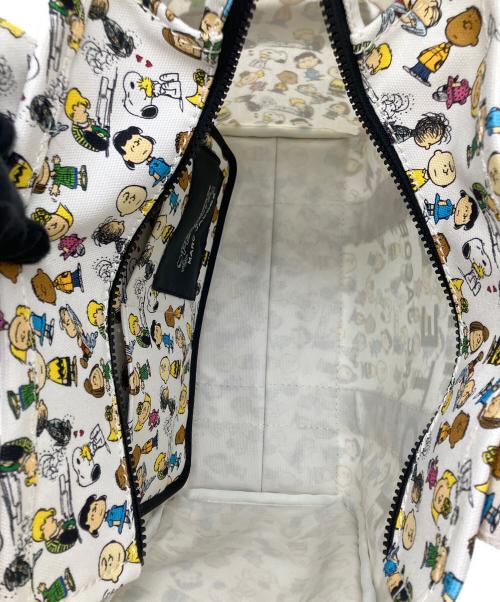 MARC JACOBS（マークジェイコブズ）MARC JACOBS (マークジェイコブズ) PEANUTS (ピーナッツ) トートバッグ ホワイトの古着・服飾アイテム