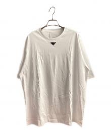 PRADA（プラダ）の古着「トライアングルロゴTシャツ 」｜ホワイト