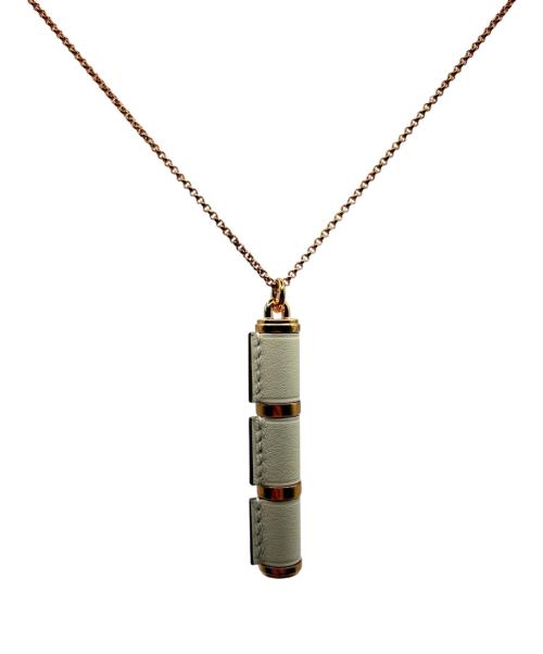 HERMES（エルメス）HERMES (エルメス) シャルニエールGMネックレス/ヴォースイフト アイボリーの古着・服飾アイテム