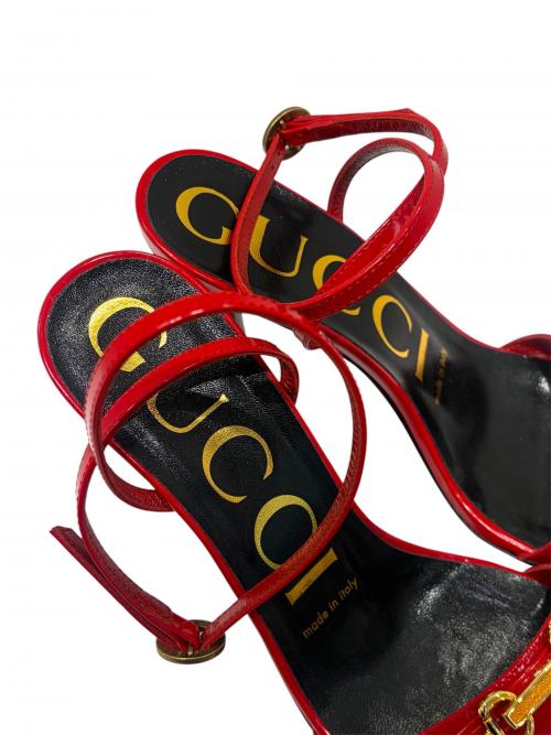 GUCCI（グッチ）GUCCI (グッチ) ストラップヒールサンダル レッド サイズ:35の古着・服飾アイテム