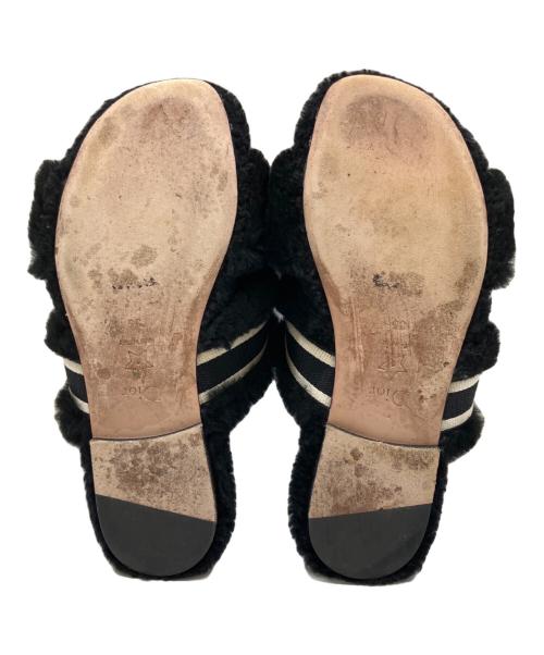 Christian Dior（クリスチャン ディオール）Christian Dior (クリスチャン ディオール) Chez Moi Sandals Shearling Black/ファーサンダル ブラック サイズ:35の古着・服飾アイテム