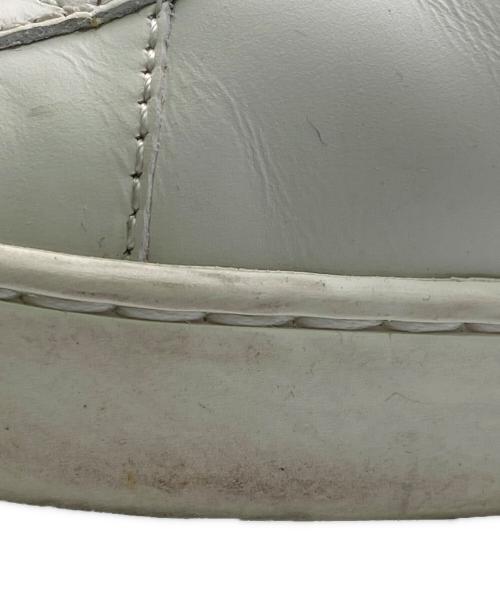 GUCCI（グッチ）GUCCI (グッチ) エンブロイダリー付き ウィメンズ スニーカー ホワイト サイズ:361/2の古着・服飾アイテム