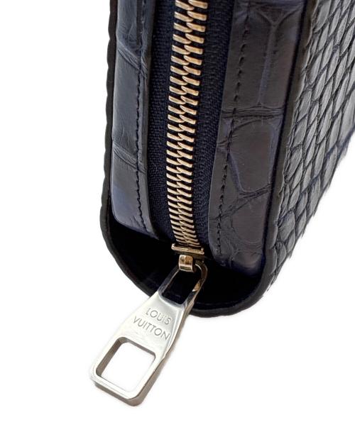 LOUIS VUITTON（ルイ ヴィトン）LOUIS VUITTON (ルイ ヴィトン) クロコダイルマット ジッピー XL ラウンドファスナー  ネイビー サイズ:XLの古着・服飾アイテム