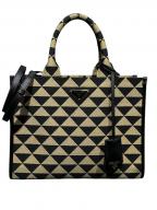 PRADAプラダ）の古着「シンボル エンブロダイリーファブリック 1BA354」｜ブラック