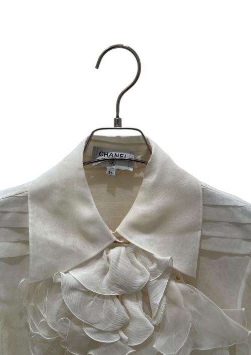 CHANEL（シャネル）CHANEL (シャネル) P56　ヨークフリル付きブラウス アイボリー サイズ:34の古着・服飾アイテム