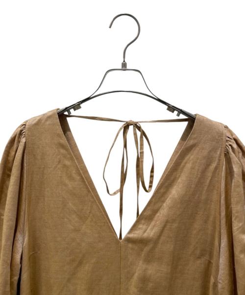 MYLAN（マイラン）MYLAN (マイラン) Volume Sleeve V neck Dress（ボリューム スリーブ Vネック ドレス） ベージュ サイズ:Freeの古着・服飾アイテム
