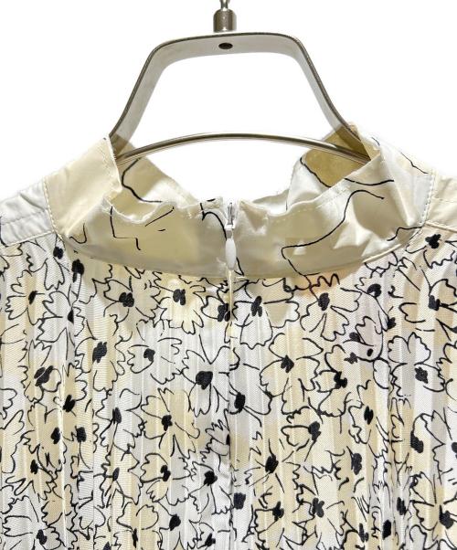 PLAN C（プランシー）PLAN C (プランシー) Floral Pleated Dress/花柄プリーツワンピース/ABCAE17HEZTP091 アイボリー サイズ:38の古着・服飾アイテム