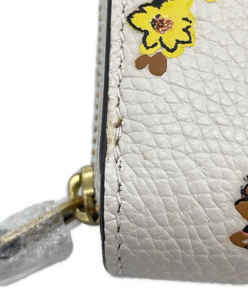 COACH（コーチ）COACH (コーチ) 2つ折り財布 ビルフォールドウォレット  アイボリーの古着・服飾アイテム