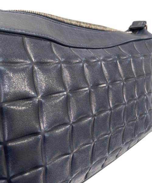 CHANEL（シャネル）CHANEL (シャネル) チョコバーショルダーバッグ ネイビーの古着・服飾アイテム