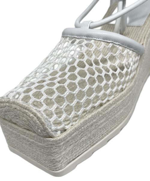 BOTTEGA VENETA（ボッテガベネタ）BOTTEGA VENETA (ボッテガベネタ) レースアップサンダル ホワイト サイズ:38の古着・服飾アイテム