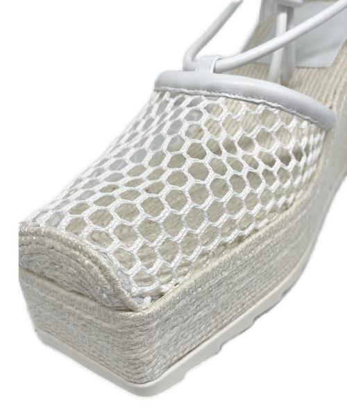 BOTTEGA VENETA（ボッテガベネタ）BOTTEGA VENETA (ボッテガベネタ) レースアップスクエアトゥサンダル ホワイト サイズ:38の古着・服飾アイテム
