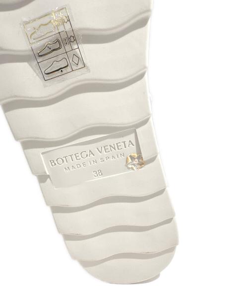 BOTTEGA VENETA（ボッテガベネタ）BOTTEGA VENETA (ボッテガベネタ) レースアップスクエアトゥサンダル ホワイト サイズ:38の古着・服飾アイテム