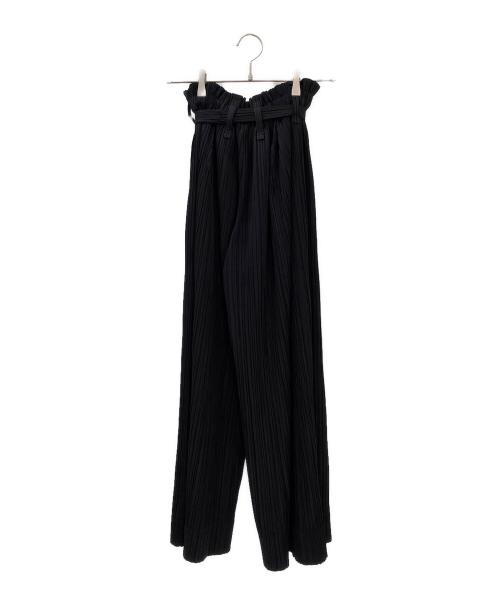 PLEATS PLEASE（プリーツプリーズ）PLEATS PLEASE (プリーツプリーズ) ベルト付きプリーツパンツ ブラック サイズ:3の古着・服飾アイテム