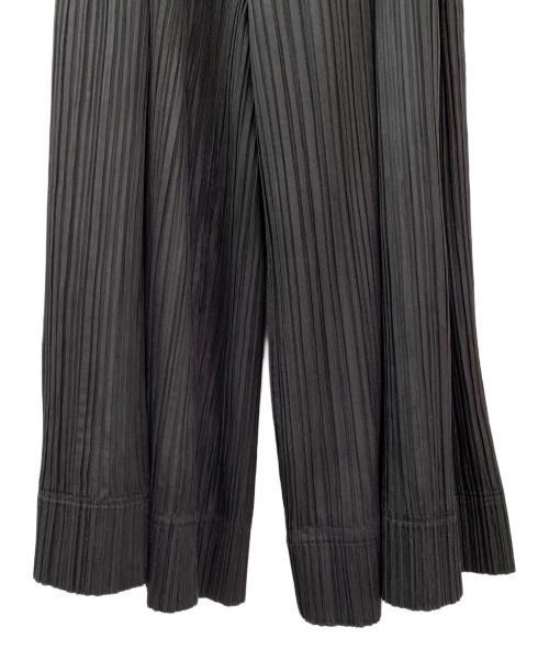 PLEATS PLEASE（プリーツプリーズ）PLEATS PLEASE (プリーツプリーズ) ベルト付きプリーツパンツ ブラック サイズ:3の古着・服飾アイテム