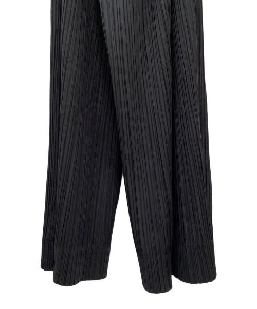 PLEATS PLEASE（プリーツプリーズ）PLEATS PLEASE (プリーツプリーズ) ベルト付きプリーツパンツ ブラック サイズ:3の古着・服飾アイテム